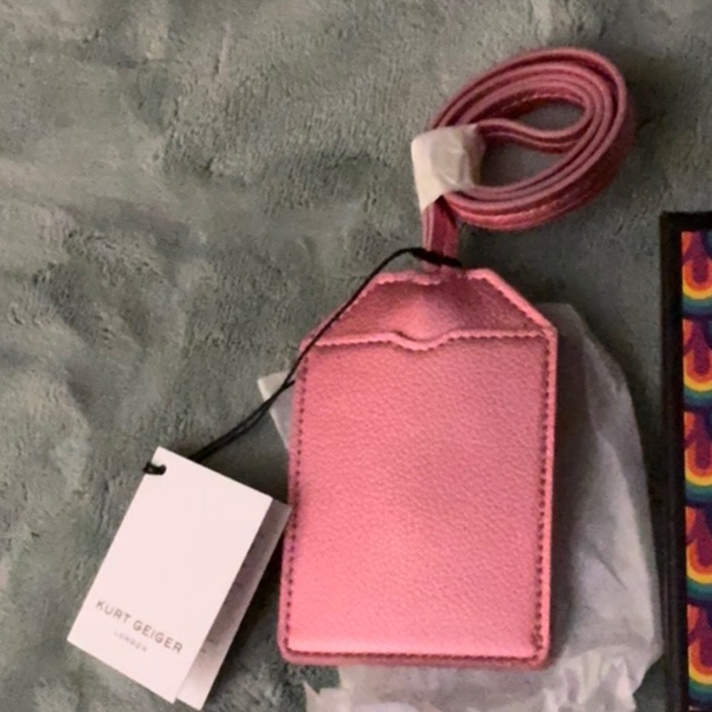 Kurt Geiger Strawberry Card Holder Crossbody Iridescent Pink NWT - Picture 4 of 5
